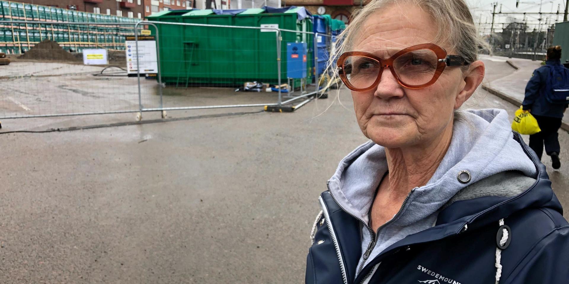 Ingela Bengtsson pressbyrån blev inte informerad om varför de evakuerades