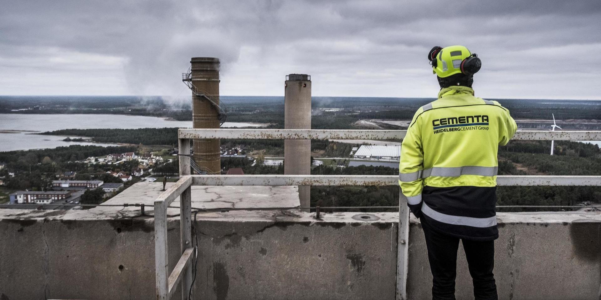 Cementkris. Utan cementfabriken i Slite riskerar Sverige ett omfattande byggstopp. 