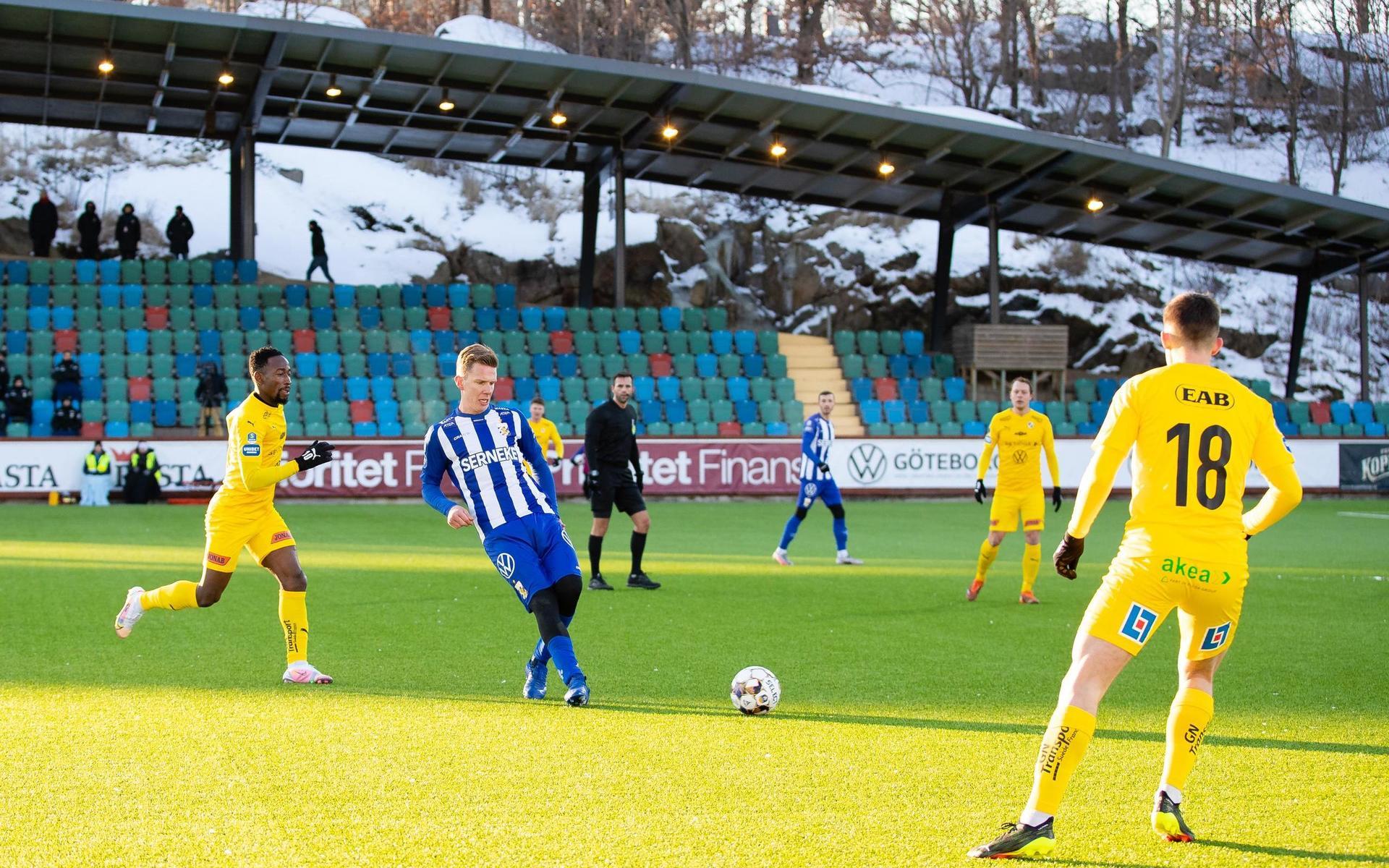 210205 IFK Göteborgs Pontus Wernbloom under fotbollsmatchen i träningsmatchen mellan IFK Göteborg och Halmstad den 5 februari 2021 i Göteborg. Foto: Michael Erichsen / BILDBYRÅN / COP 89 / MI0084